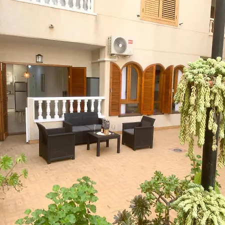 Estefany A 100 M De Playa Apartman *