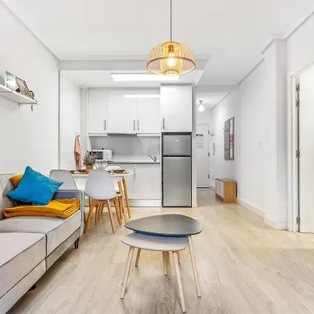 Estefany A 100 M De Playa